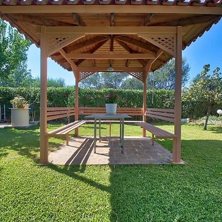 Vacation And Relaxation Oropos Holiday home Nea Palatia